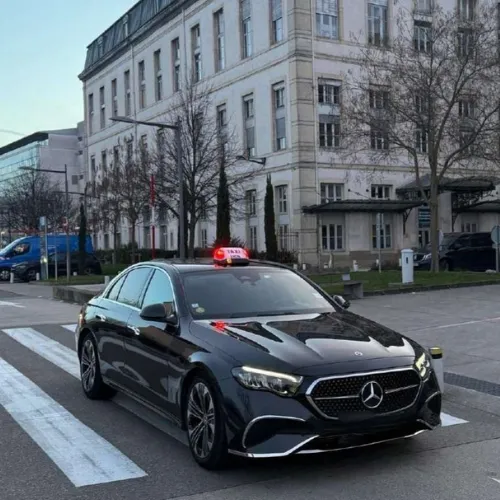 Elite KZ taxi Lyon et Aeroport vehicule berline mercedes